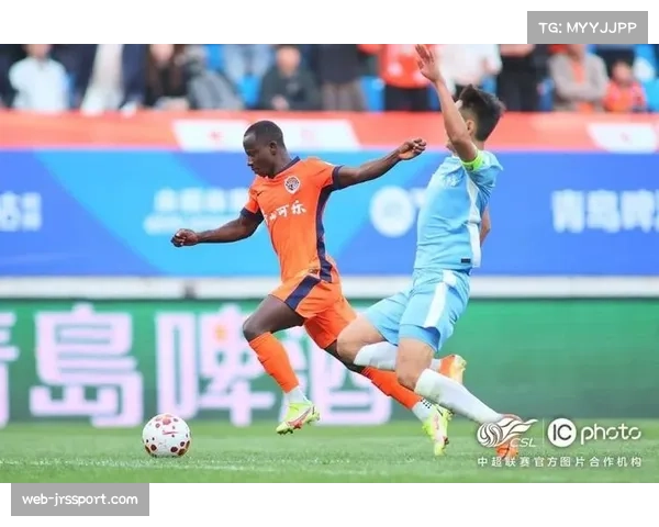 青岛海牛1-0零封河南队，叶博亚进球助球队迎来赛季首胜